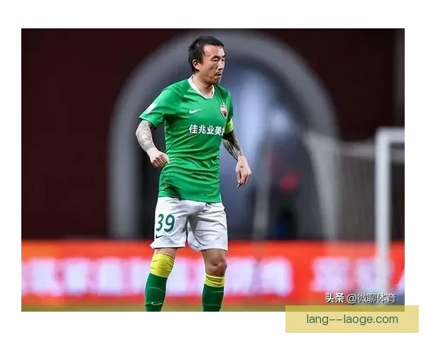 德罗西离开罗马队引发足球圈震荡与未来走向分析